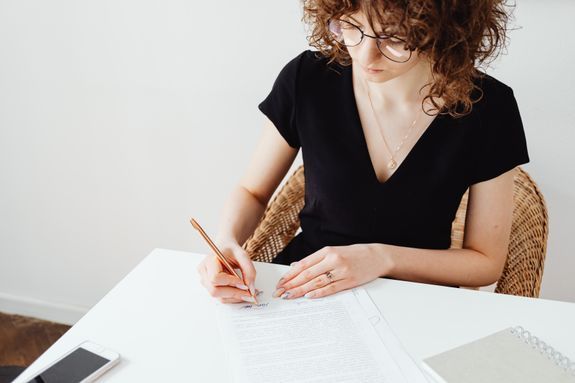 Loan signing appointment with a mobile notary